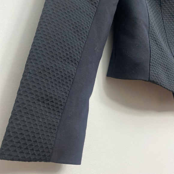 Magaschoni New York Black Streetwear Fall Cropped Womens Moto Jacket Size 4 NEW - Picture 2 of 7